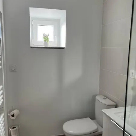 Centre De * Guécélard