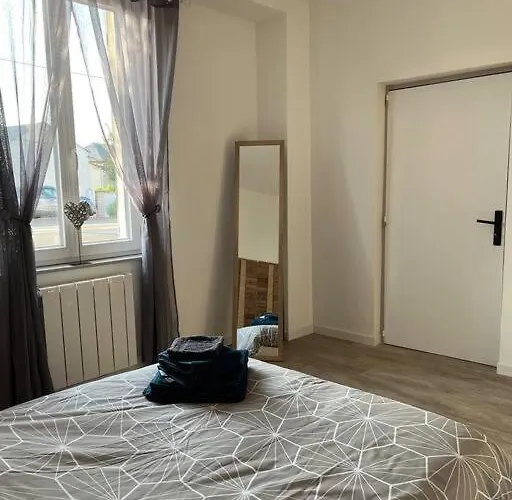 Appartement Centre De Guécélard